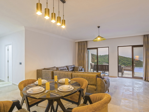  gece  -  Kasım
  | Kaş Yeniköy’de Deniz Manzaralı, Jakuzili Balayı ve Aile Villası – 4 Kişilik Tatil İçin İdeal Seçim